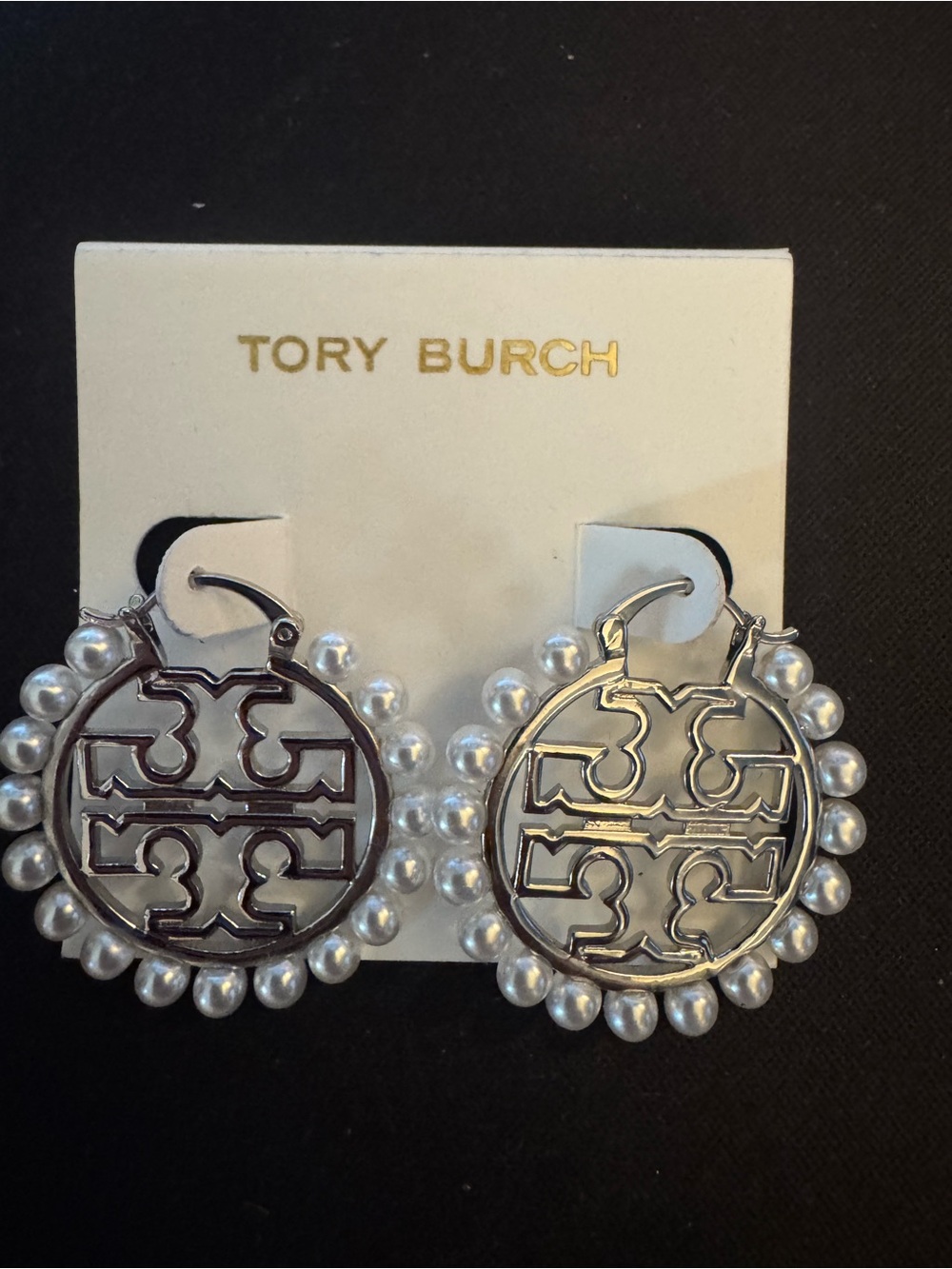 Tory Burch Purple Velvet Drawstring Pouch with Gold Logo - Picture 2 of 3